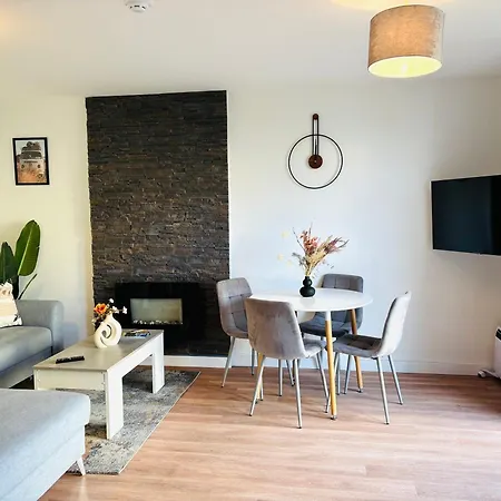 Seascape Bliss - My Joyful Coastal Retreat In Youghal's Heart - Family Friendly - Long Term Price Cuts Villa Youghal
