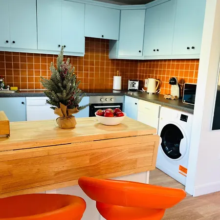 Seascape Bliss - My Joyful Coastal Retreat In Youghal's Heart - Family Friendly - Long Term Price Cuts