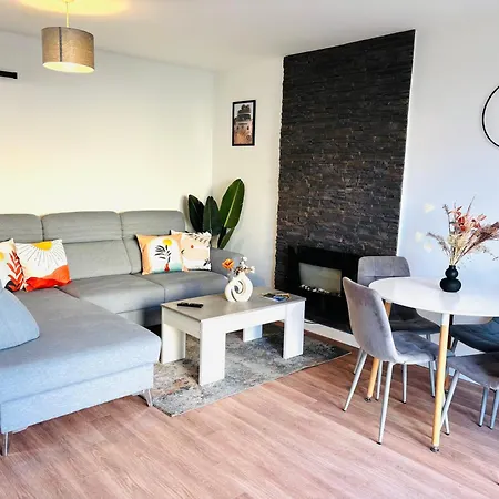 Seascape Bliss - My Joyful Coastal Retreat In Youghal's Heart - Family Friendly - Long Term Price Cuts *