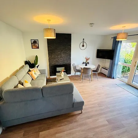 Seascape Bliss - My Joyful Coastal Retreat In Youghal's Heart - Family Friendly - Long Term Price Cuts *