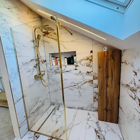 Seascape Bliss - My Joyful Coastal Retreat In Youghal's Heart - Family Friendly - Long Term Price Cuts Βίλα