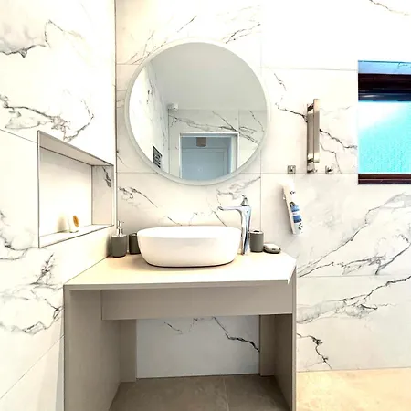 Seascape Bliss - My Joyful Coastal Retreat In Youghal's Heart - Family Friendly - Long Term Price Cuts * Youghal