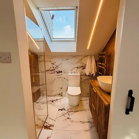 Seascape Bliss - My Joyful Coastal Retreat In Youghal's Heart - Family Friendly - Long Term Price Cuts Βίλα