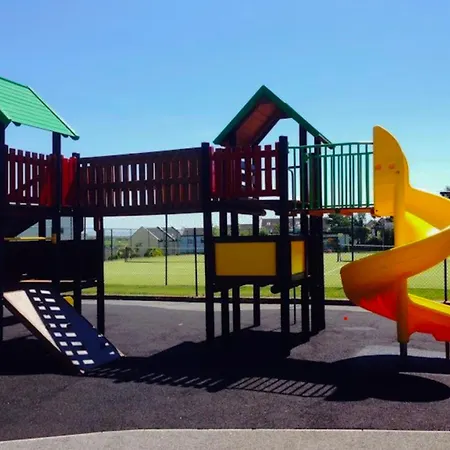 Βίλα Seascape Bliss - My Joyful Coastal Retreat In Youghal's Heart - Family Friendly - Long Term Price Cuts *