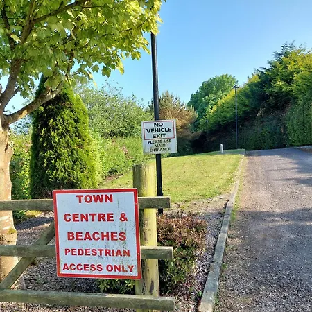 Seascape Bliss - My Joyful Coastal Retreat In Youghal's Heart - Family Friendly - Long Term Price Cuts * Youghal