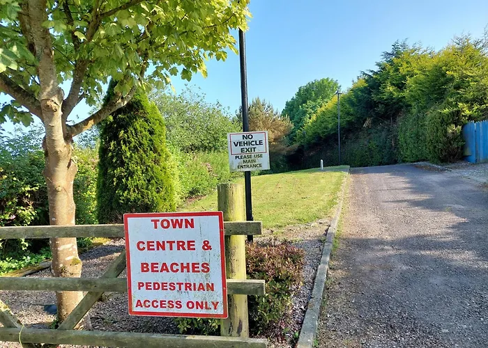 Seascape Bliss - My Joyful Coastal Retreat In Youghal's Heart - Family Friendly - Long Term Price Cuts * Youghal